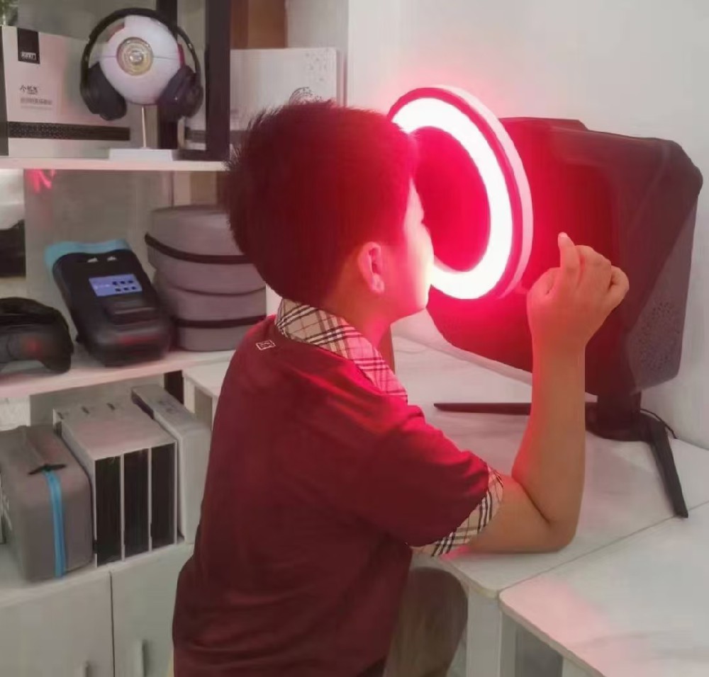 兒童近視防控中紅光療法的原理是什么