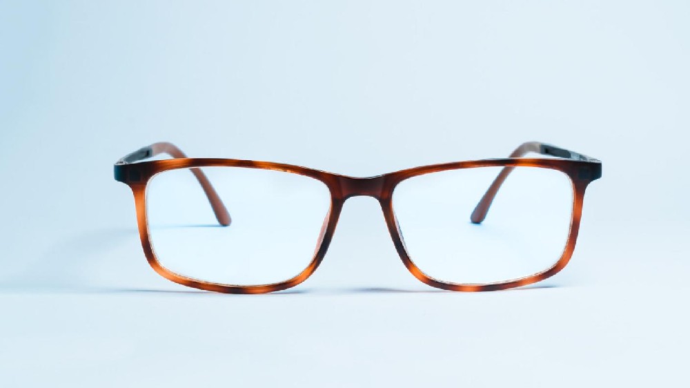 低濃度阿托品眼藥水的使用劑量是多少？